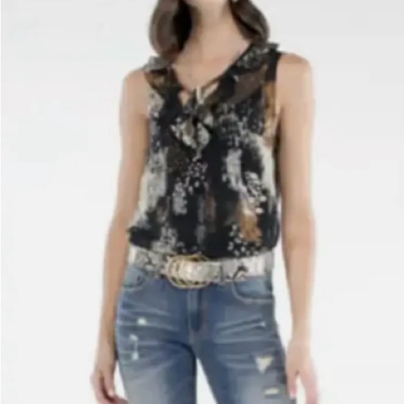 SUMMER SALE Cabi Incandescent Top - Picture 2 of 9